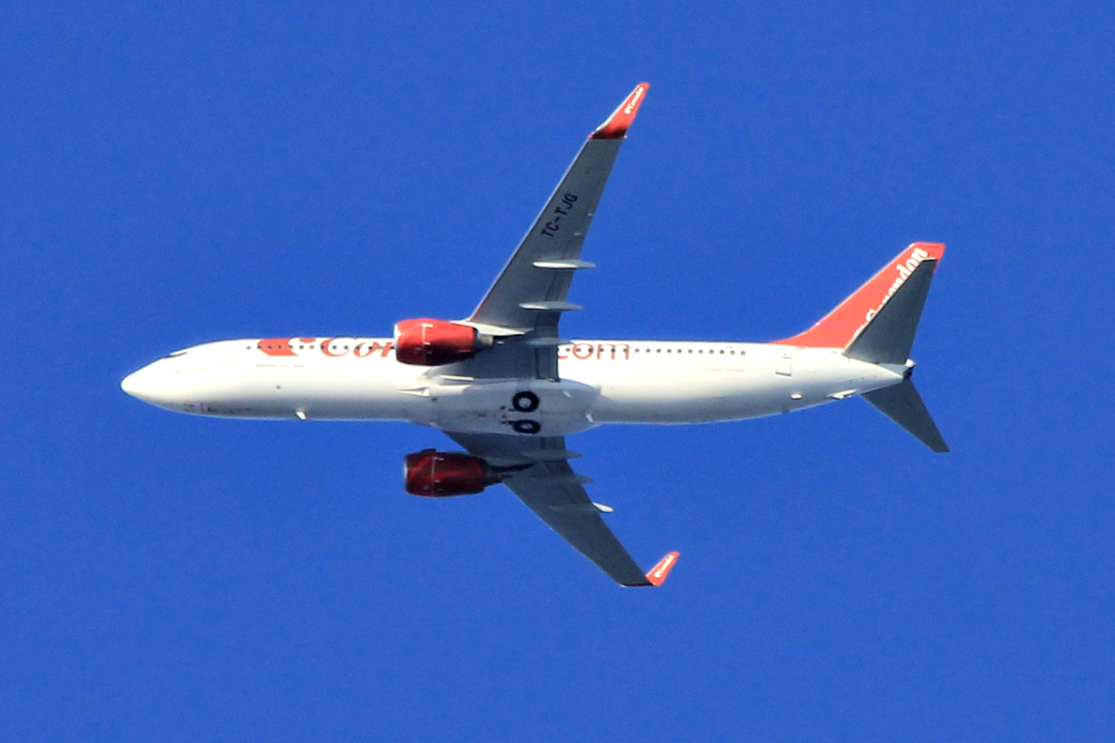 TC-TJG (29120) 1999 Boeing 737-86J(WL)