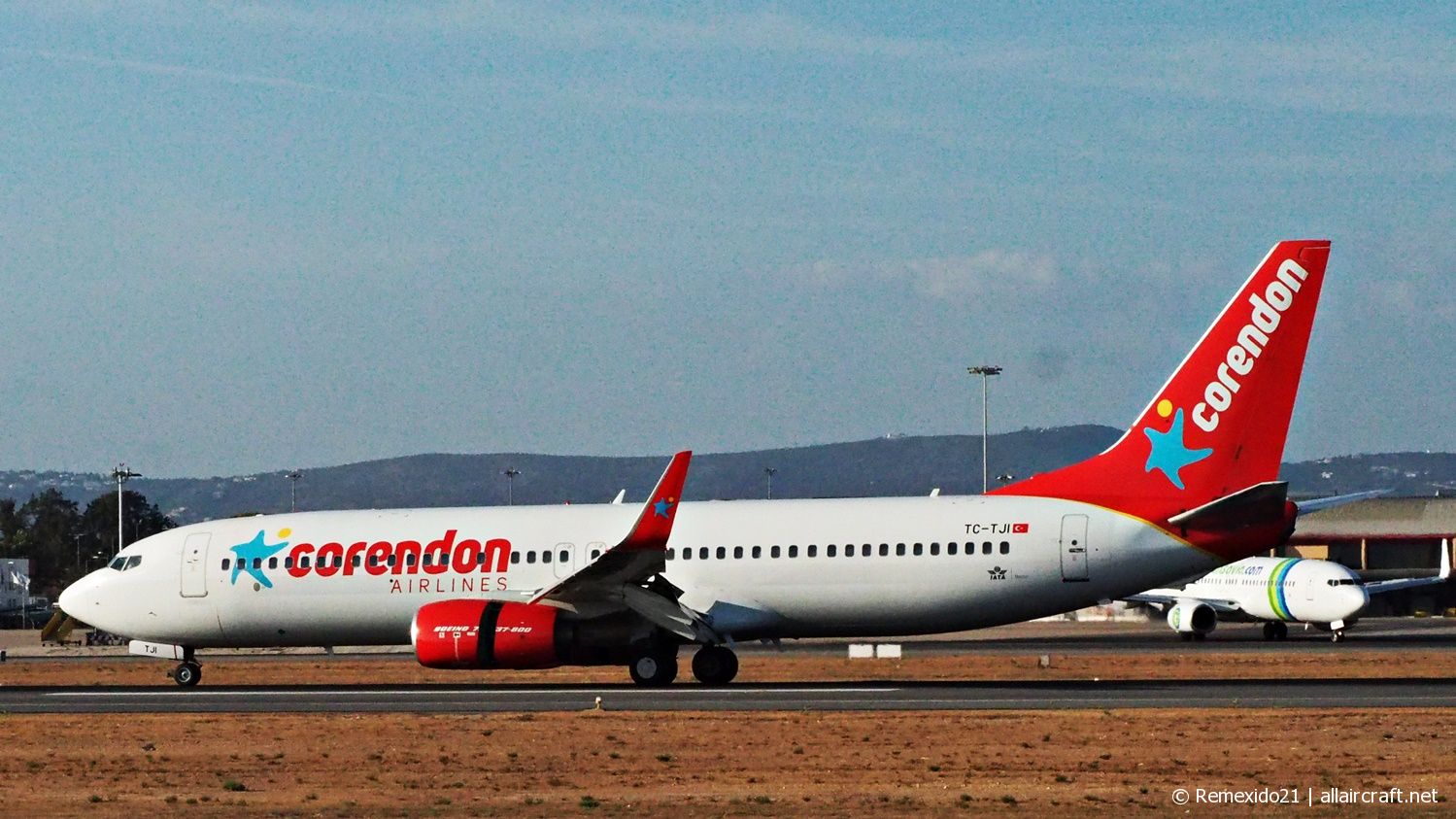 TC-TJI (29246) 2000 Boeing 737-8S3