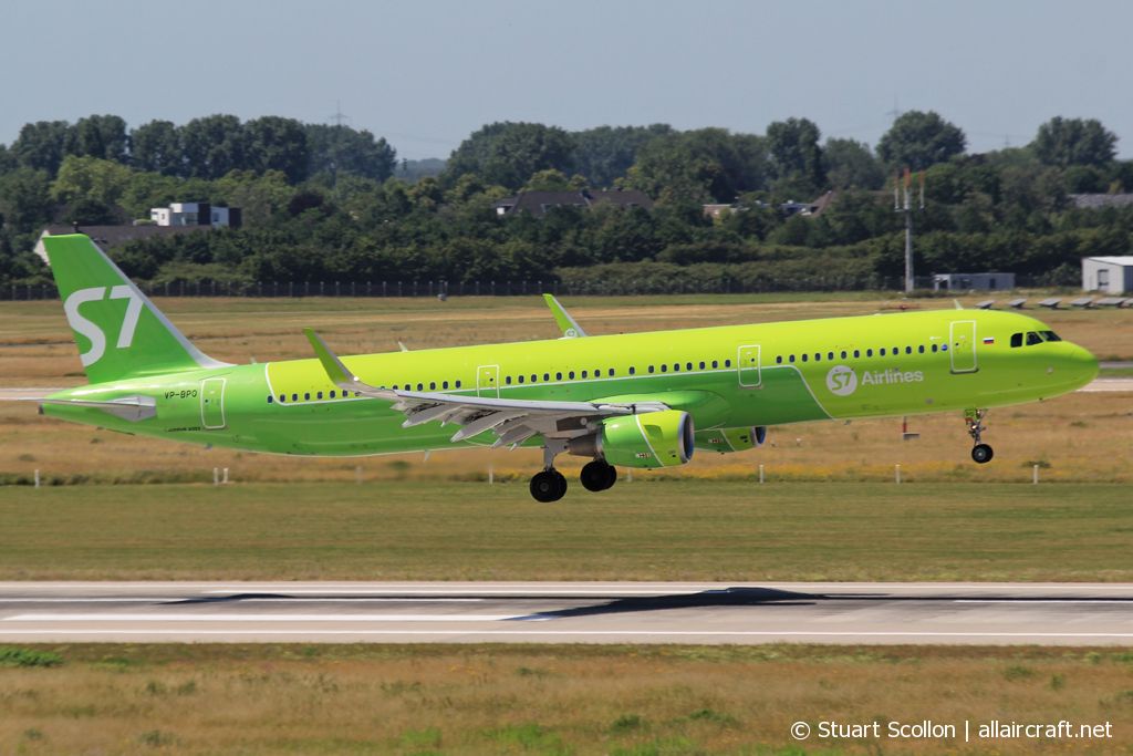 VP-BPO (cn 5779) Airbus A321-211(WL)