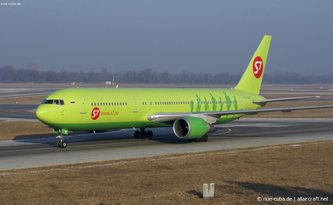 VQ-BBI (cn 27428) Boeing 767-328ER