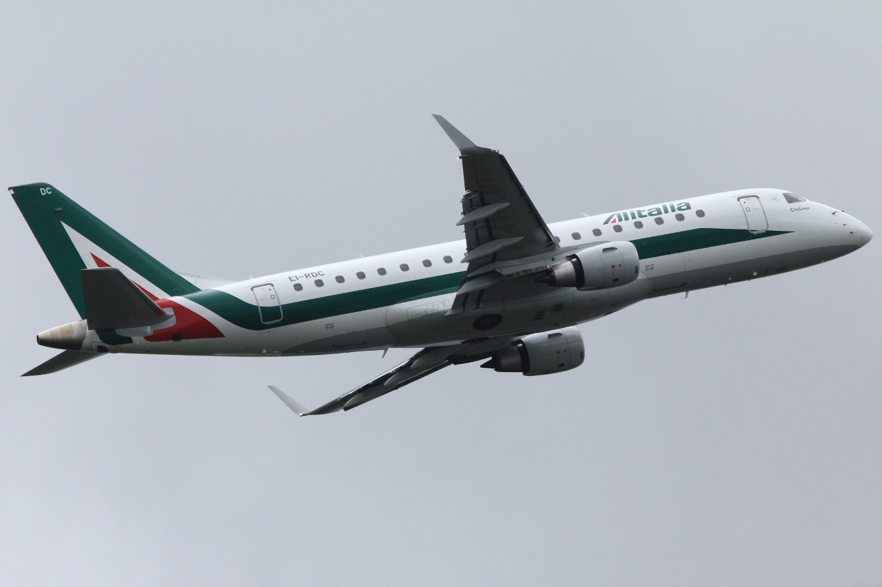 EI-RDC (cn 17000333) Embraer 170-200STD