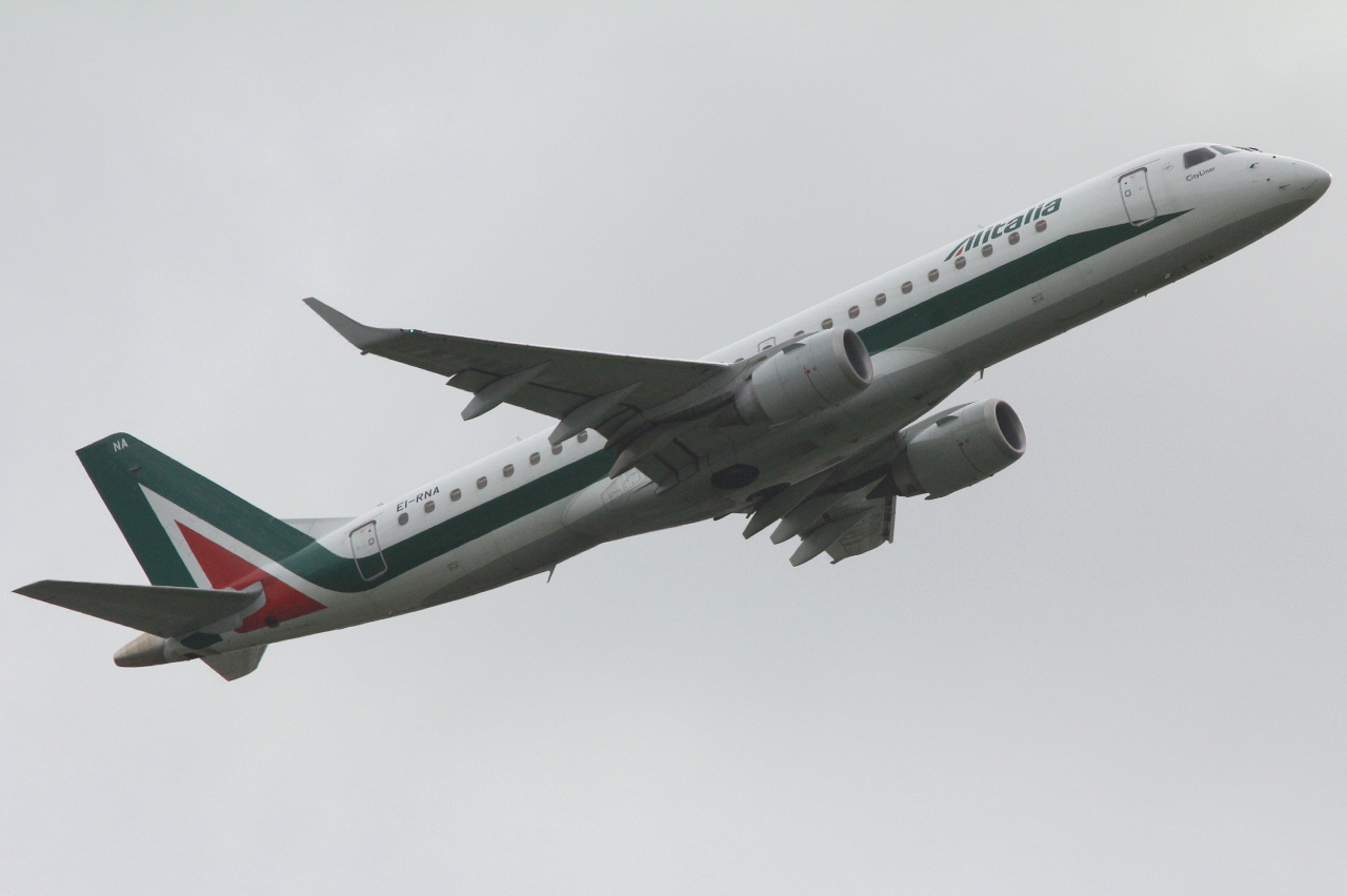 EI-RNA (cn 19000470) Embraer 190-100LR