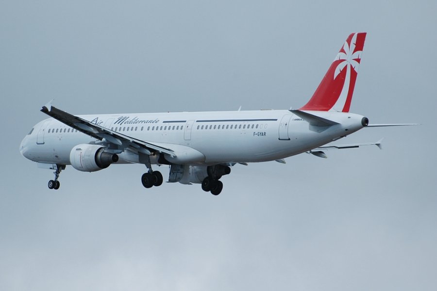 F-GYAR (891) 1998 Airbus A321-211