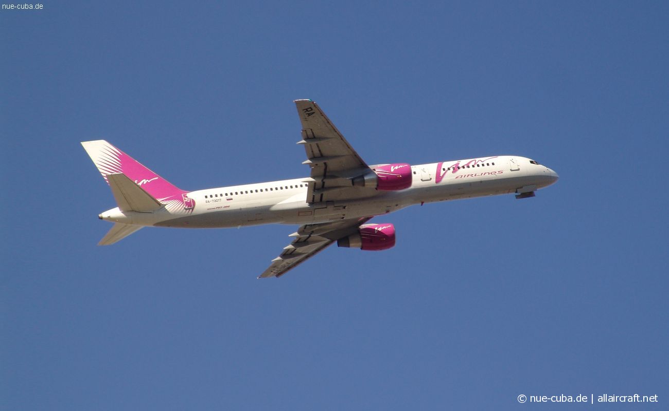 RA-73017 (26434) 1993 Boeing 757-230
