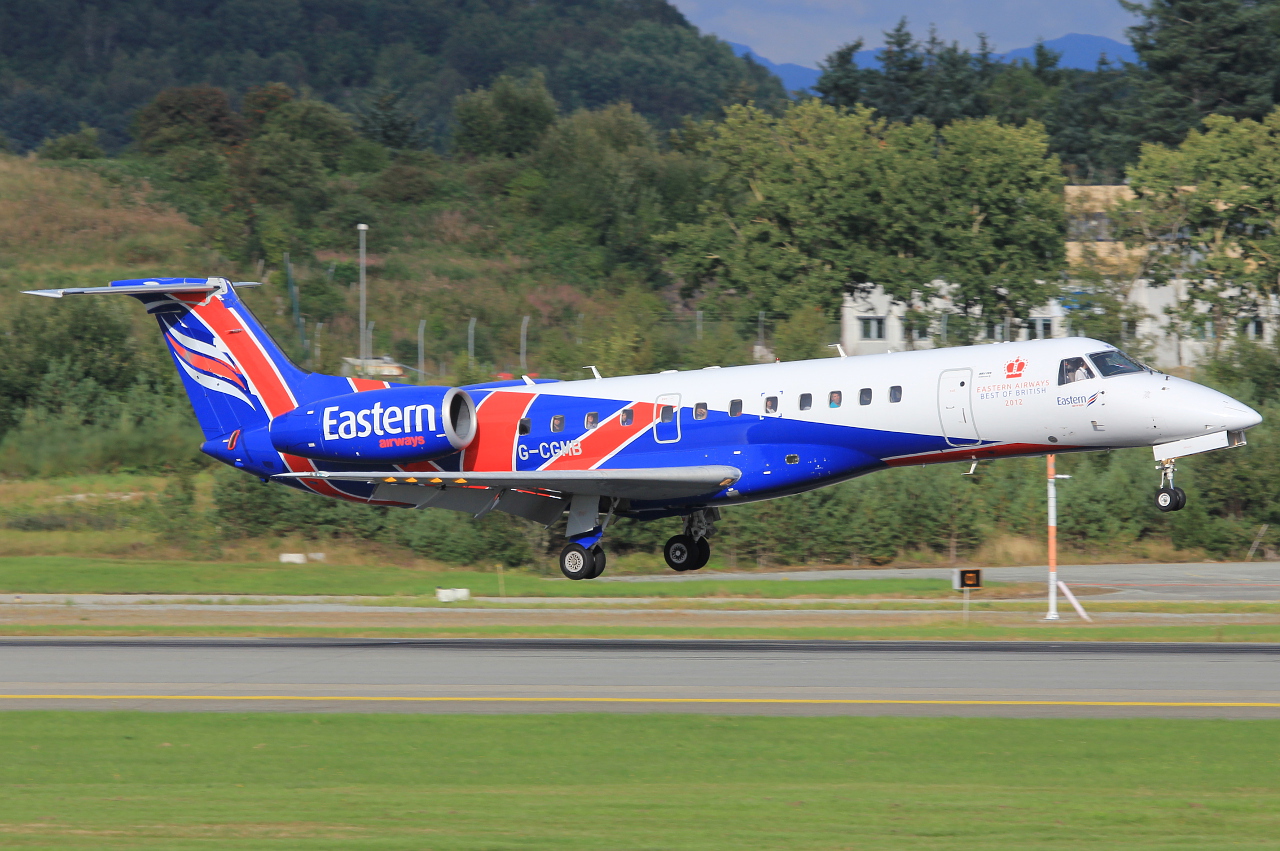 G-CGMB (145189) Embraer ERJ-135ER