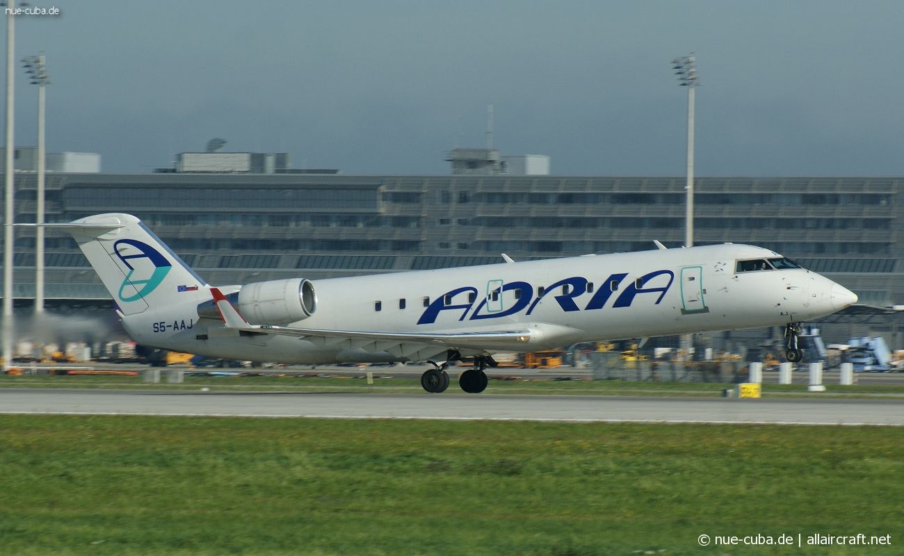 S5-AAJ (cn 8010) Bombardier CRJ-200