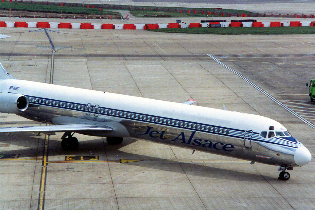 S5-ABC (49379) 1985 McDonnell Douglas MD-82