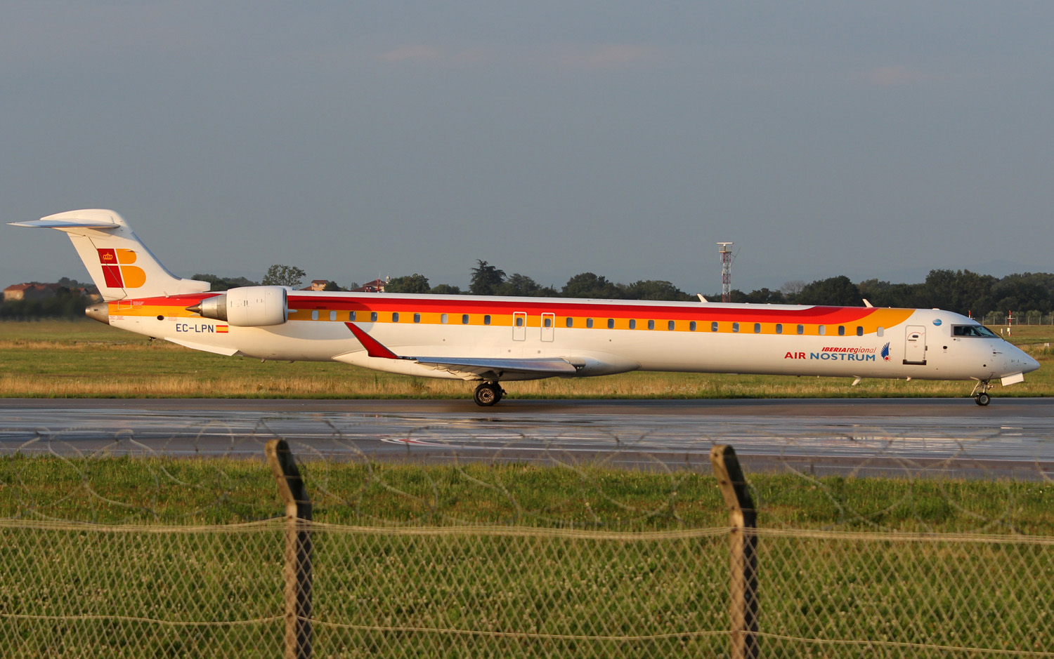 EC-LPN (cn 19022) Bombardier CRJ-1000