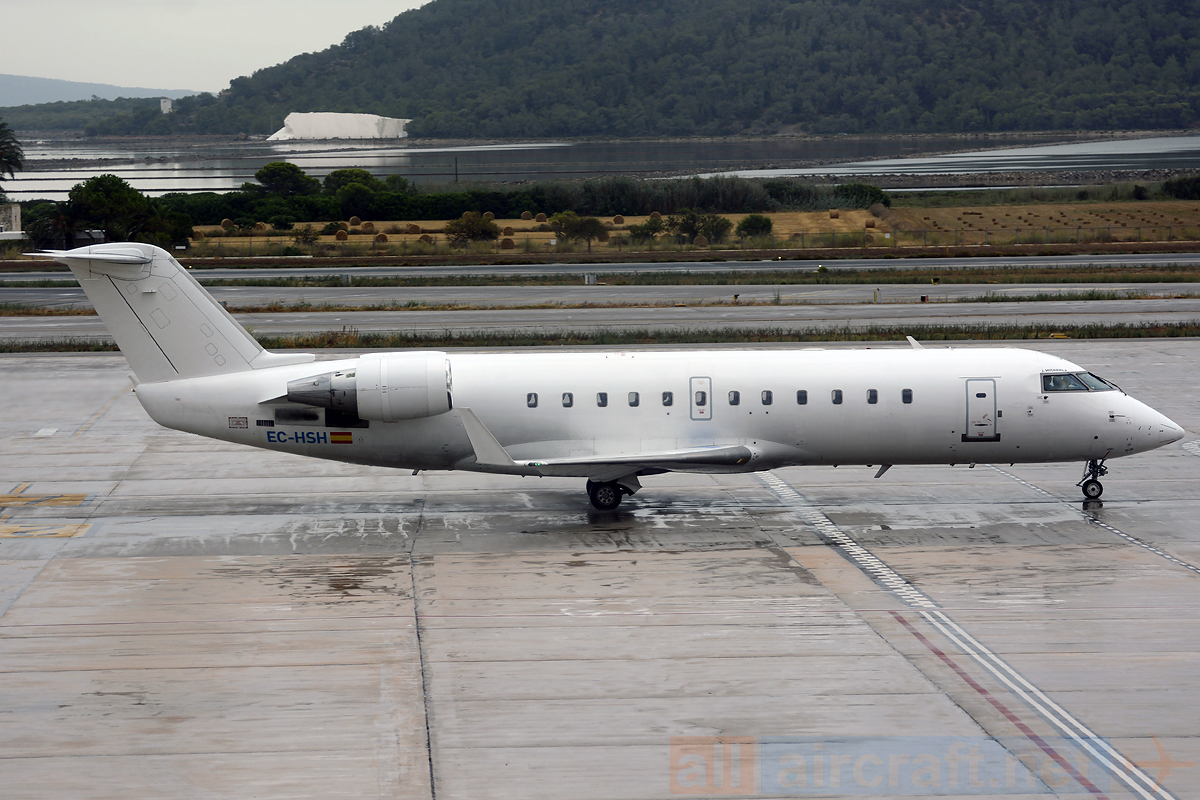 EC-HSH (7466) 2000 Bombardier CRJ200ER