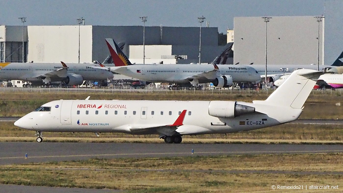 EC-GZA (7252) 1998 Bombardier CRJ-200