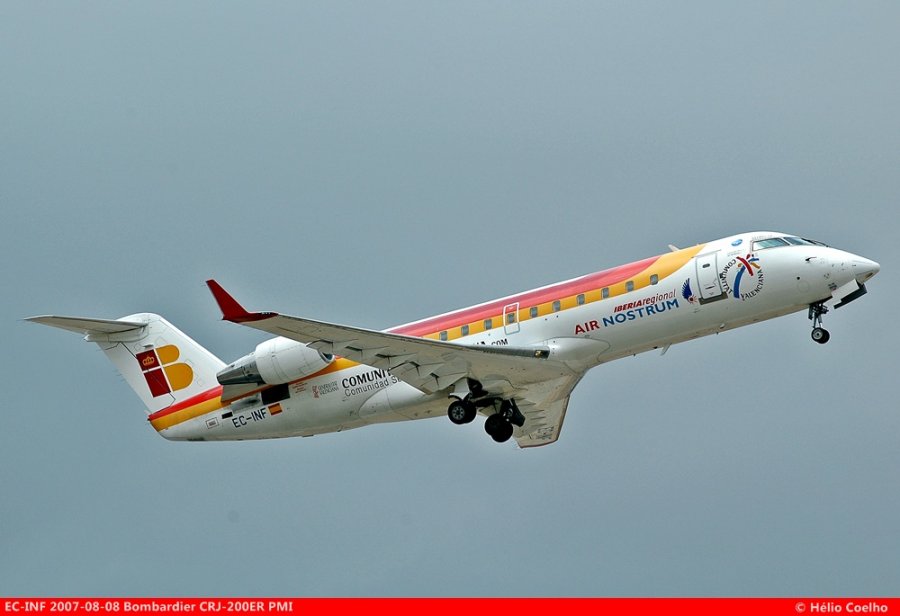 EC-INF (cn 7785) Bombardier CRJ200ER