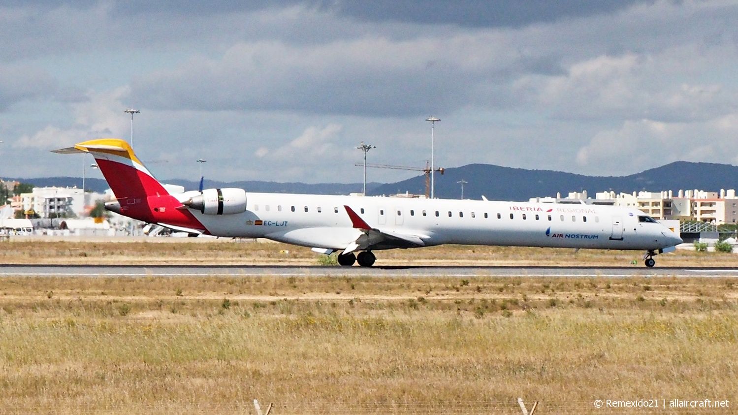 EC-LJT (19005) 2011 Bombardier CRJ-1000