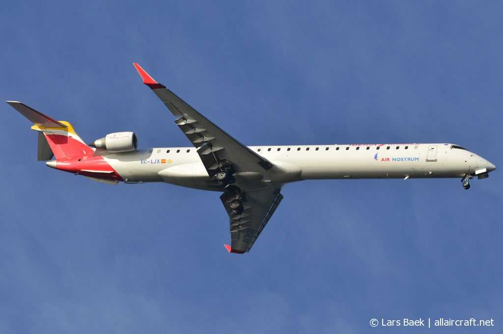 EC-LJX (cn 19008) Bombardier CRJ-1000
