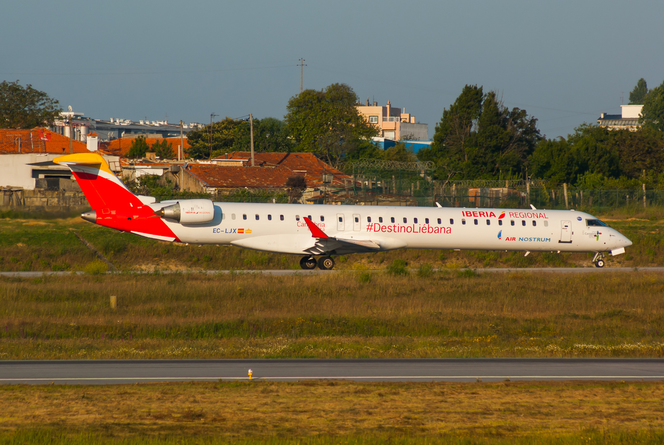 EC-LJX (cn 19008) Bombardier CRJ-1000
