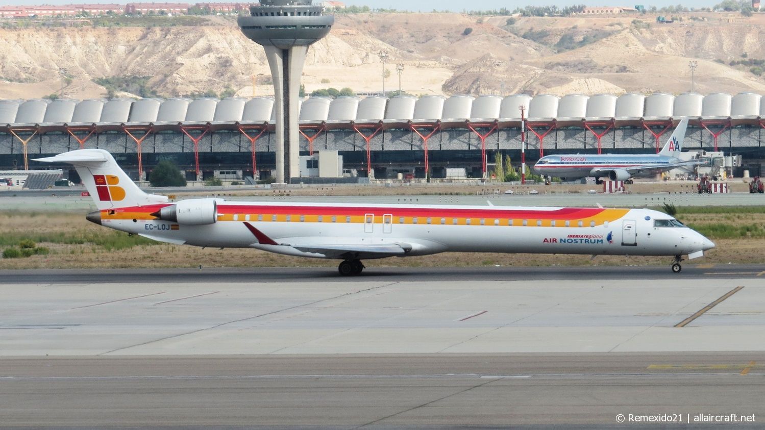 EC-LOJ (cn 19018) Bombardier CRJ-1000