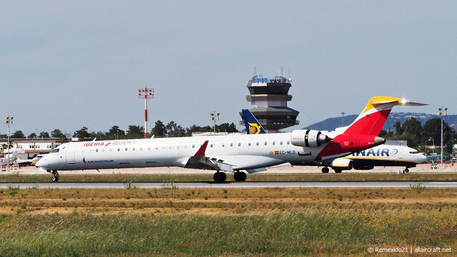 EC-MLO (19050) 2016 Bombardier CRJ-1000