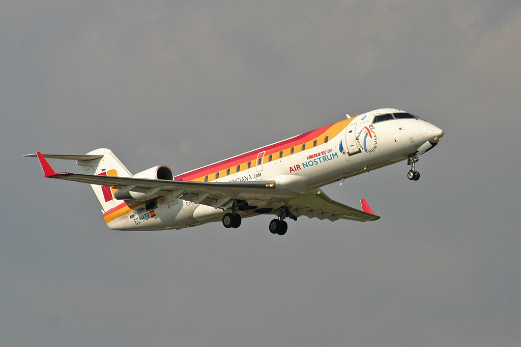 EC-HZR (cn 7547) Bombardier CRJ200ER