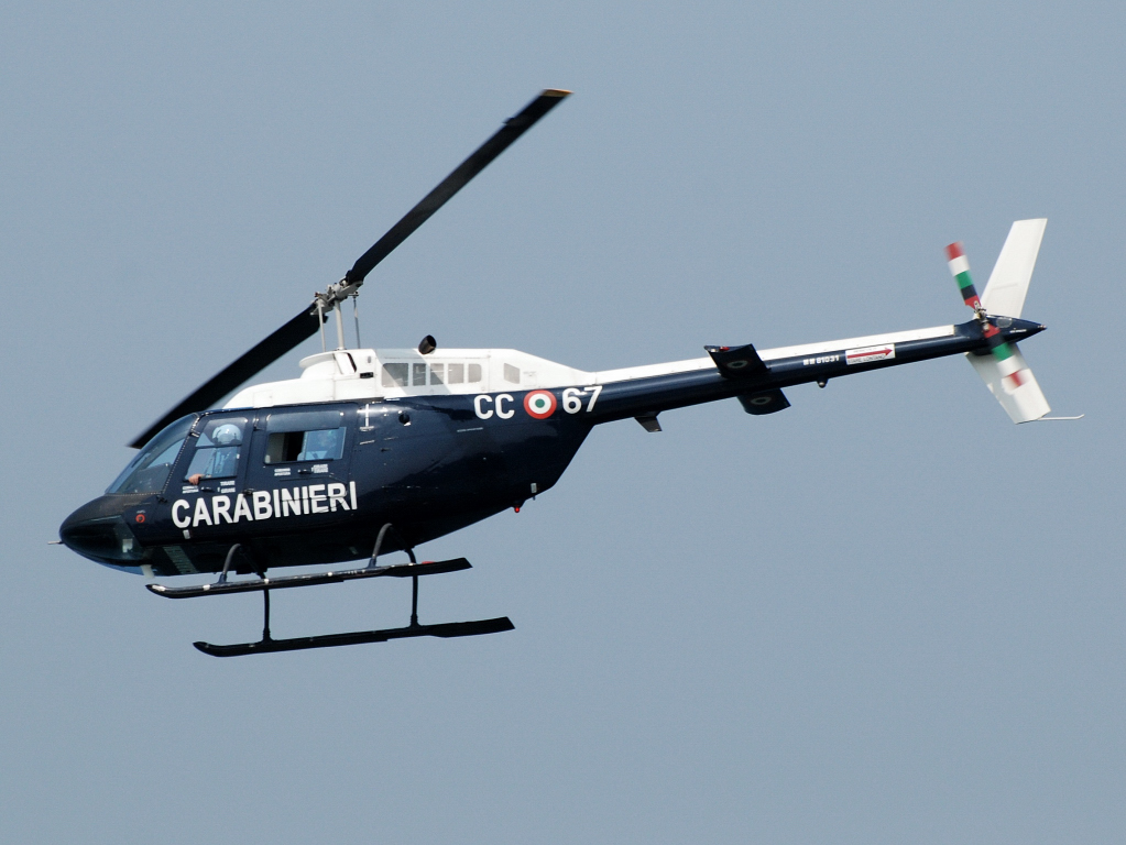 MM81031 ( 9185 ) Agusta AB-206B-1