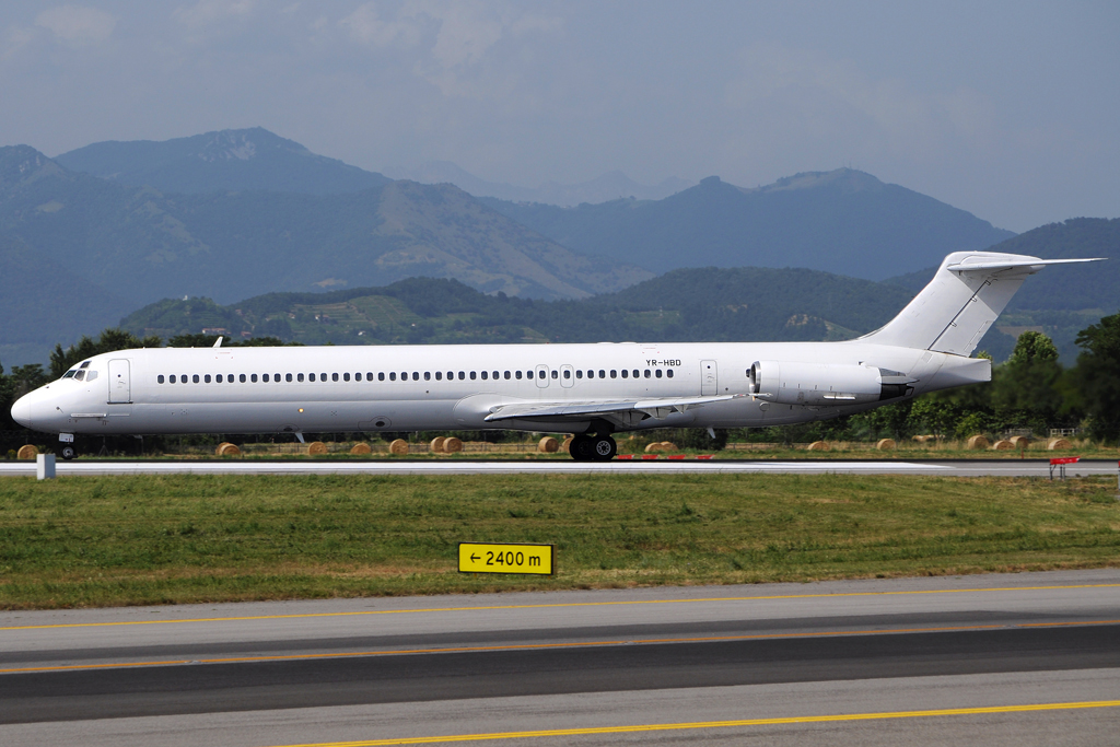 YR-HBD (49808) 1991 McDonnell Douglas MD-83