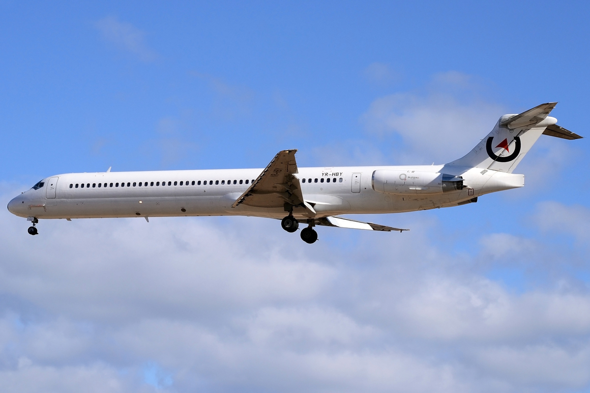 YR-HBY (49950) 1991 McDonnell Douglas MD-83