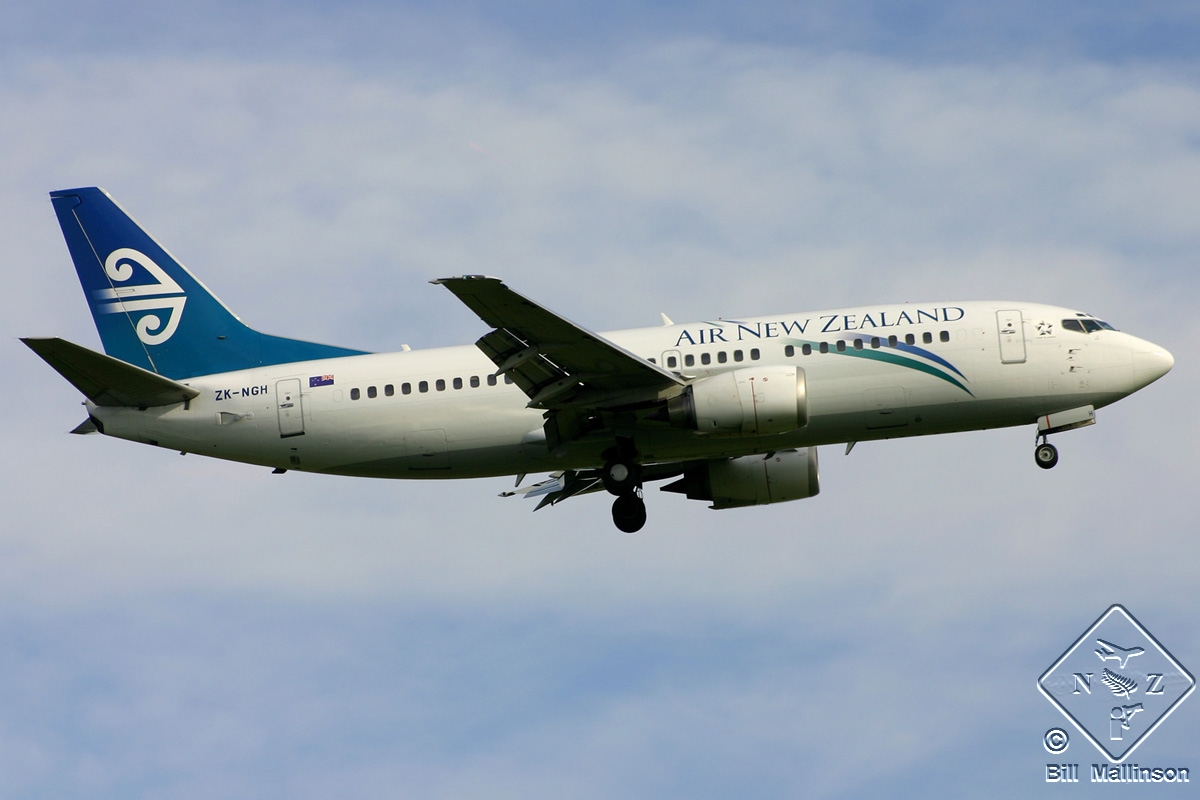 ZK-NGH · Boeing 737-319 · (CHC / NZCH)