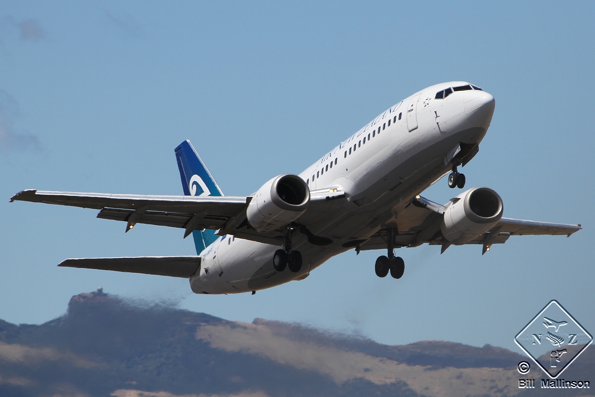 ZK-NGG (cn 25606) Boeing 737-319
