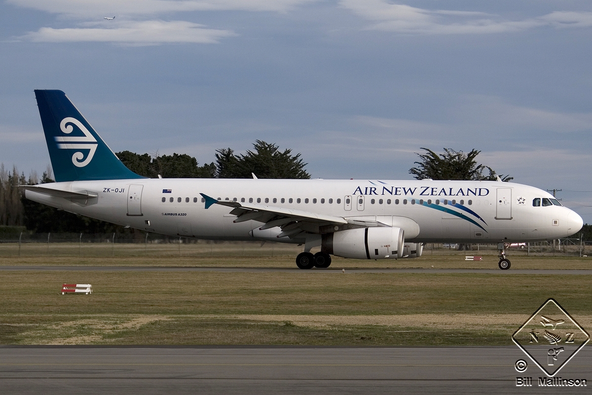 ZK-OJI, (cn 2297), Airbus A320-232