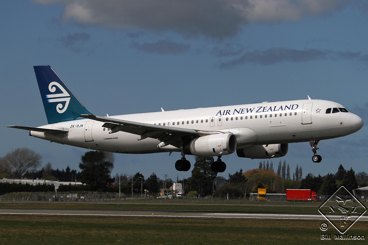 ZK-OJN, (cn 2594), Airbus A320-232