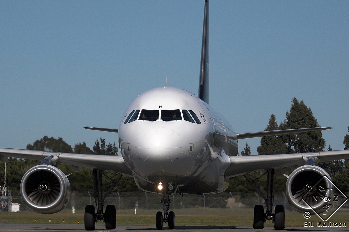 ZK-OJH (2257) 2004 Airbus A320-232