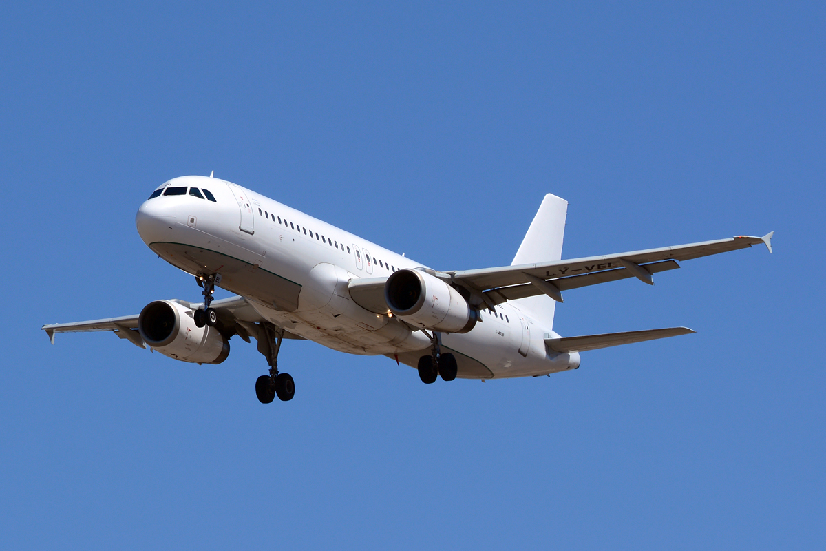 LY-VEL (1998) 2003 Airbus A320-232