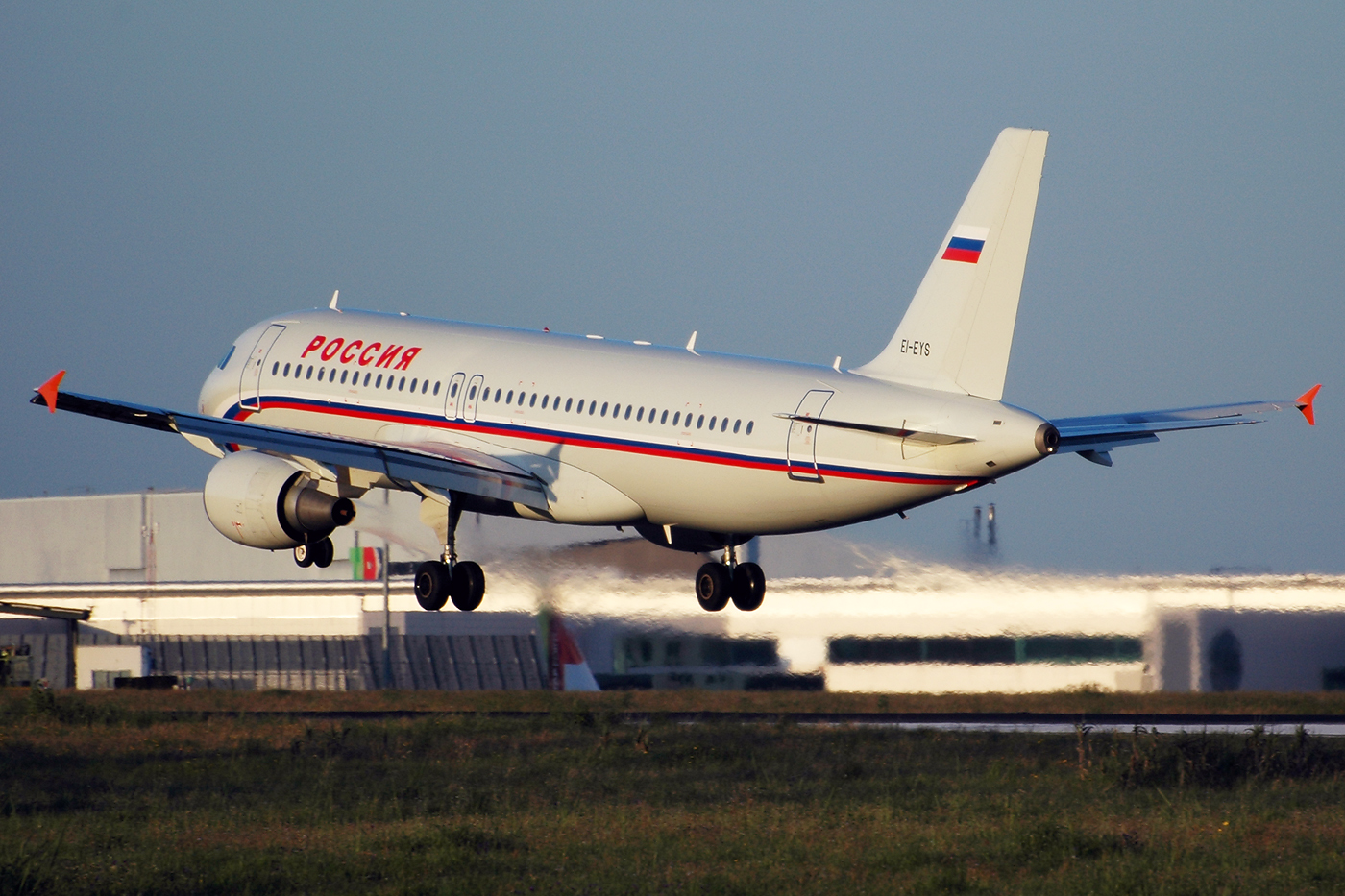 EI-EYS (2964) 2006 Airbus A320-214