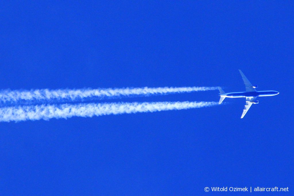 EI-UNL (28515) 1998 Boeing 777-312