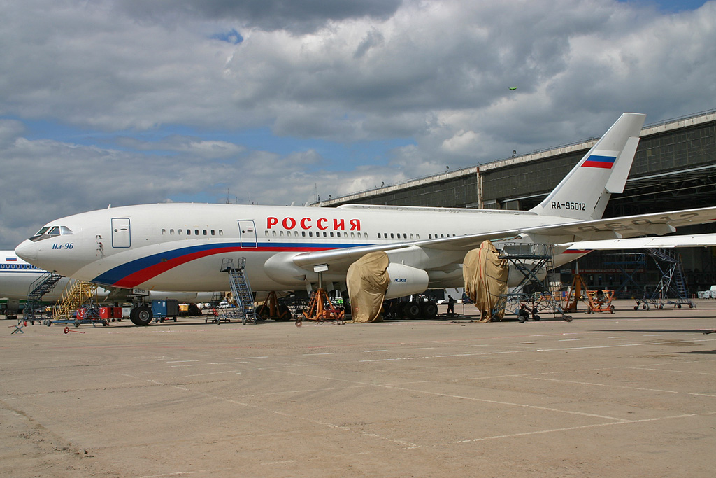 RA-96012 (74393201009) 1995 Ilyushin Il-96-300PU