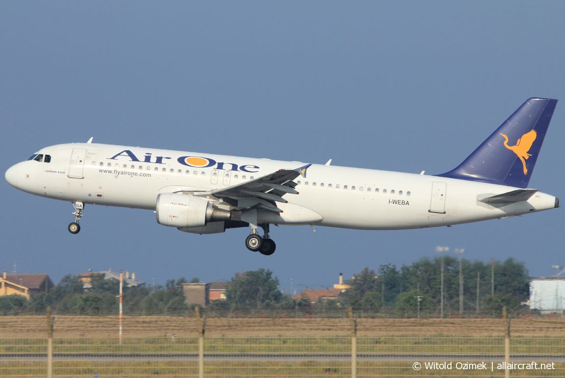 I-WEBA (3138) 2007 Airbus A320-214