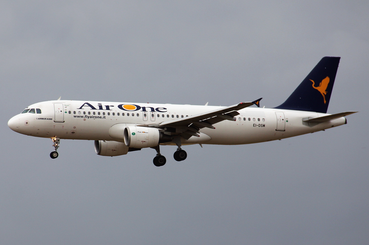 EI-DSM, (cn 3362), Airbus A320-216