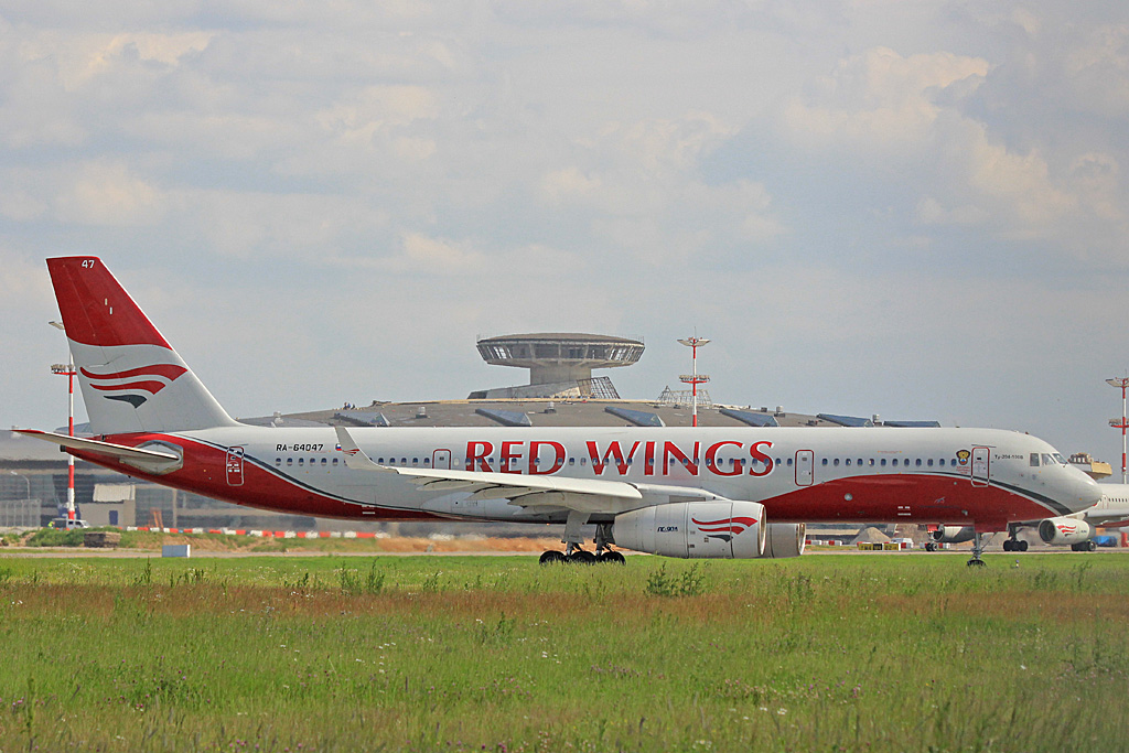 RA-64047 (1450744864047) 2008 Tupolev Tu-204-100B