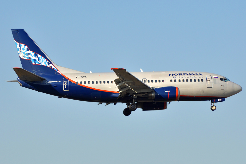 VP-BRK (25288) 1992 Boeing 737-5Y0