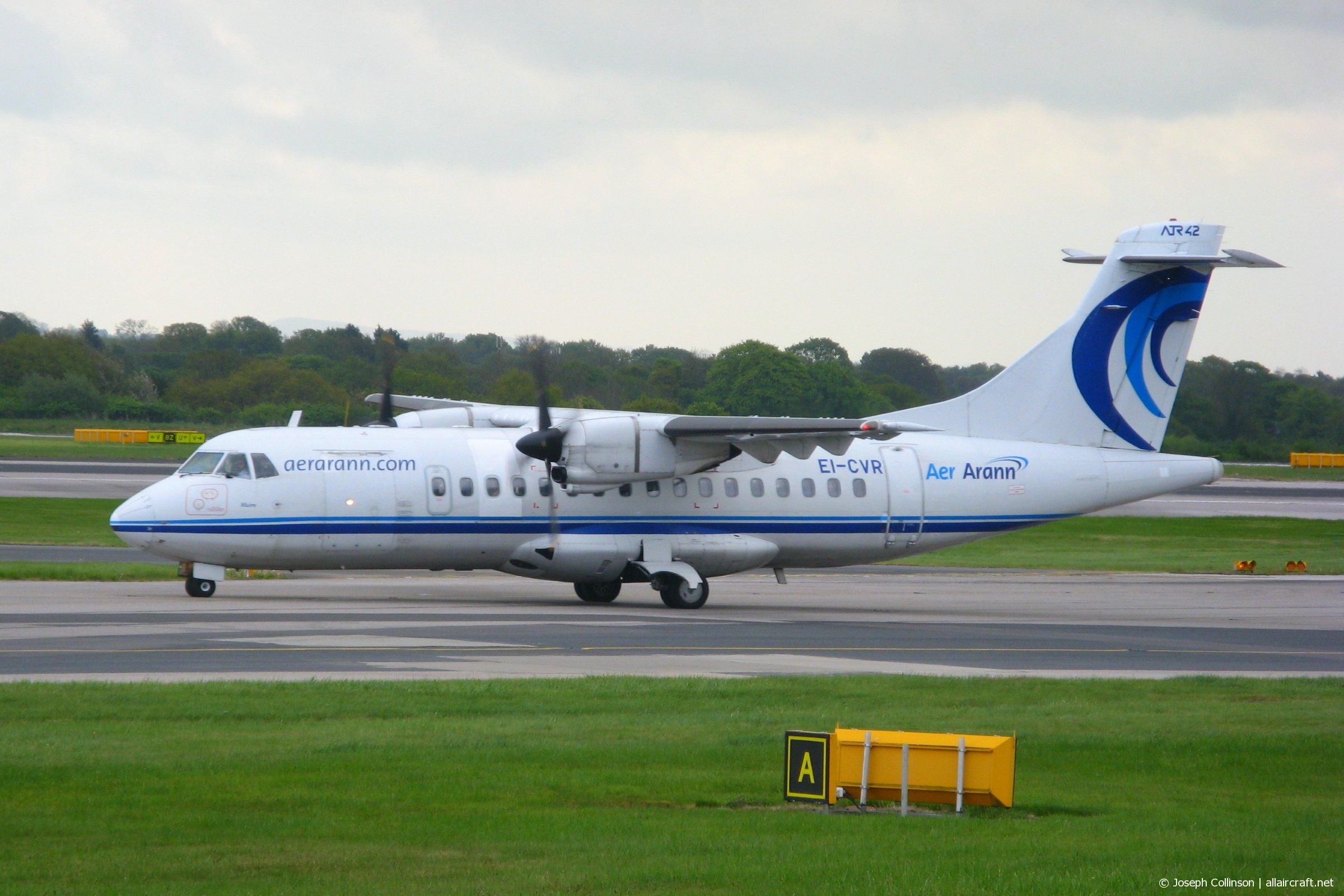 EI-CVR (MSN 0022) ATR 42-300