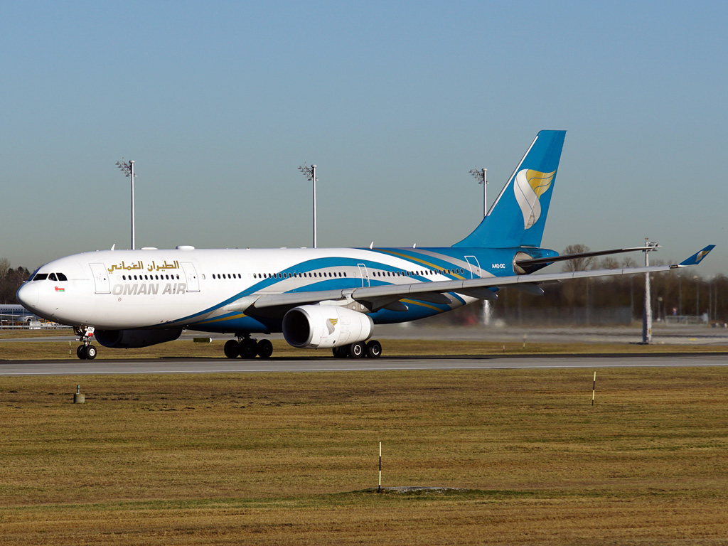 A4O-DC (1049) 2009 Airbus A330-243