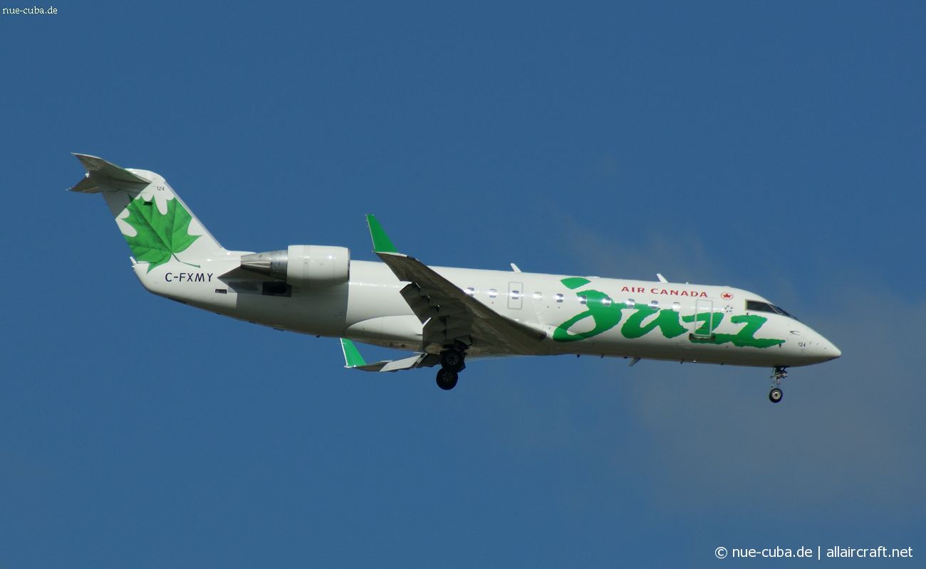 C-FXMY (cn 7124) Bombardier CRJ100ER