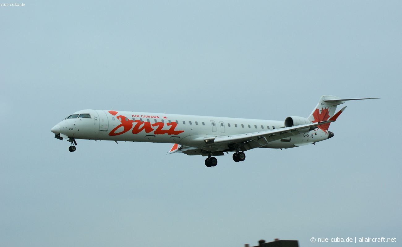 C-GLJZ (cn 15051) Bombardier CRJ705LR