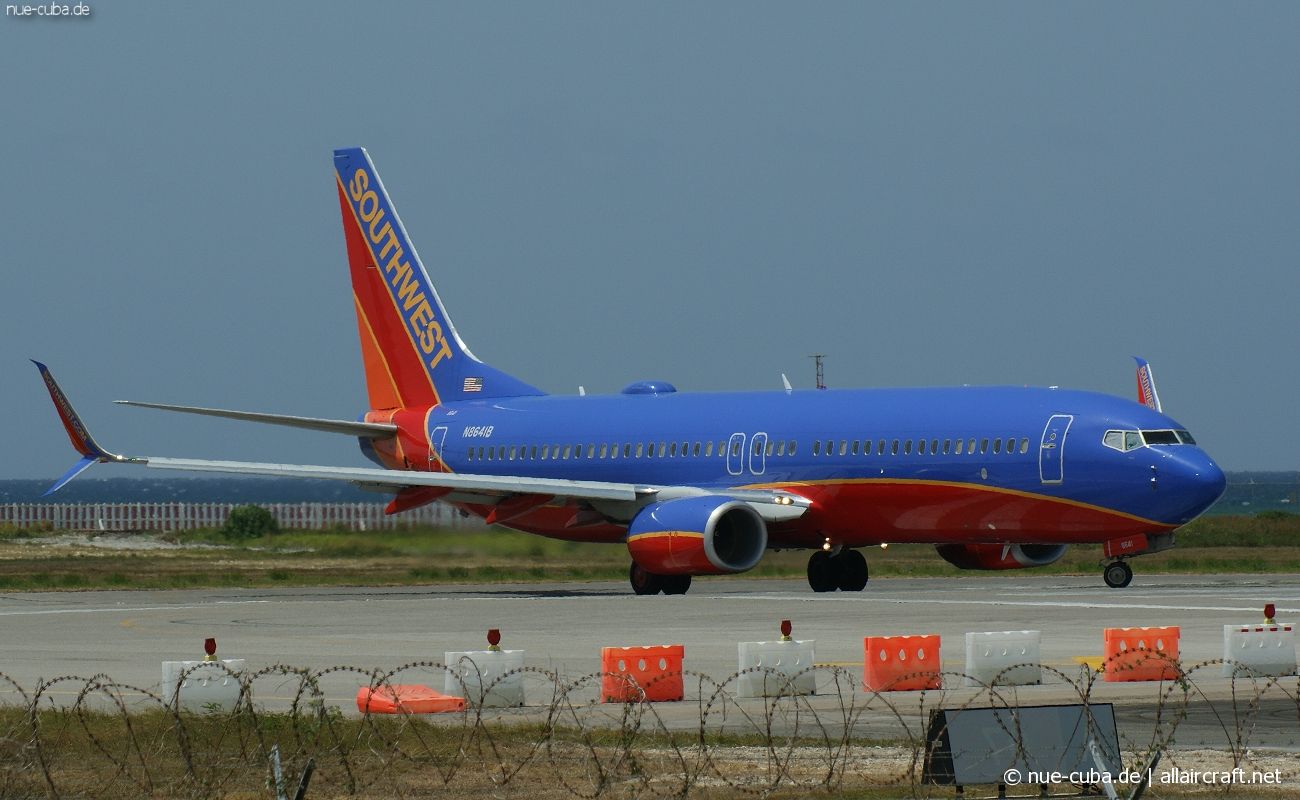 N8641B (60085) 2014 Boeing 737-8H4(WL)
