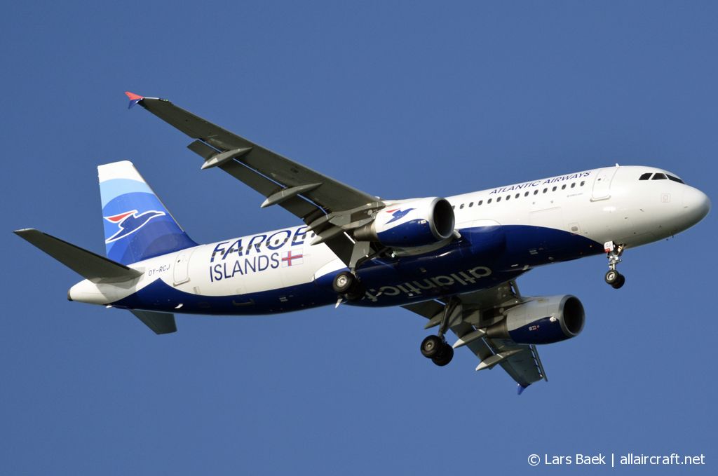 OY-RCJ (7465) 2016 Airbus A320-214
