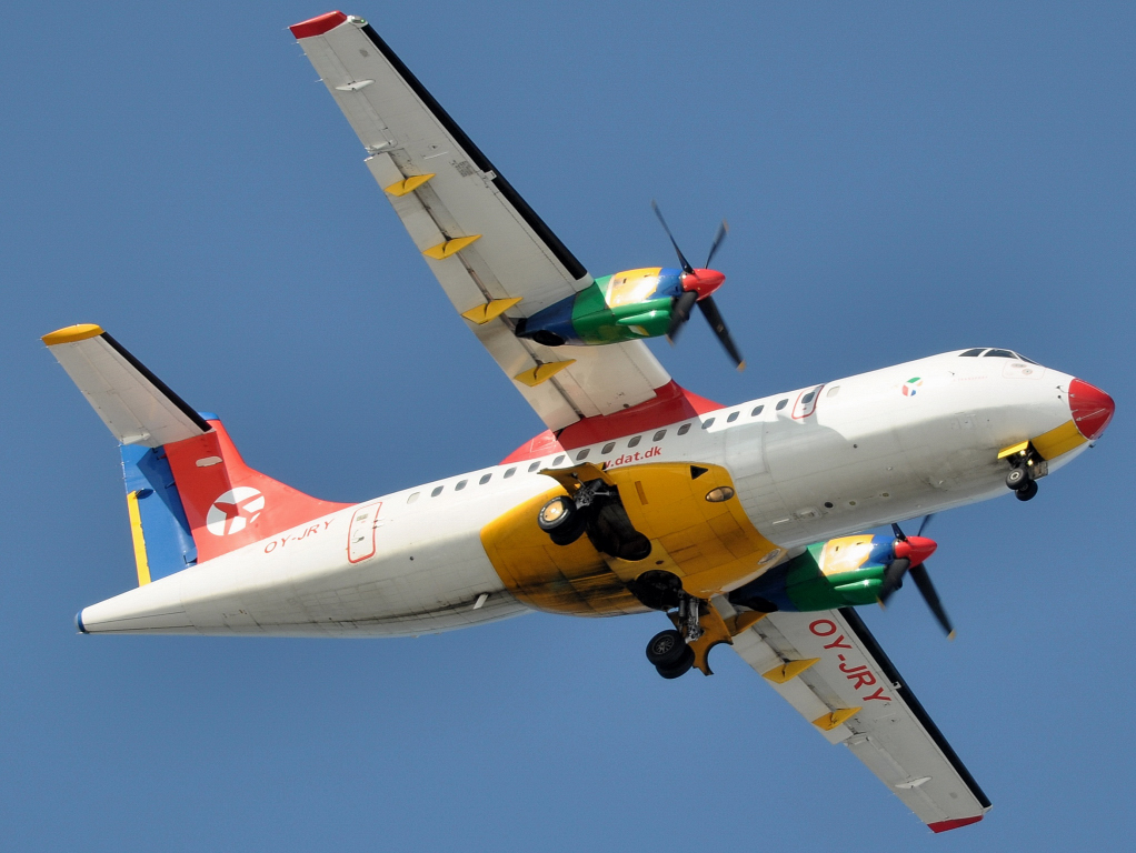 OY-JRY ( 063 ) 1987 ATR-42-320