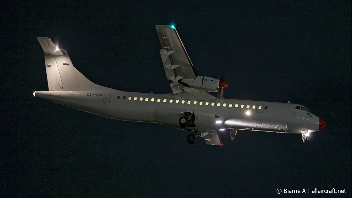 OY-RUB (301) 1992 ATR-72-202