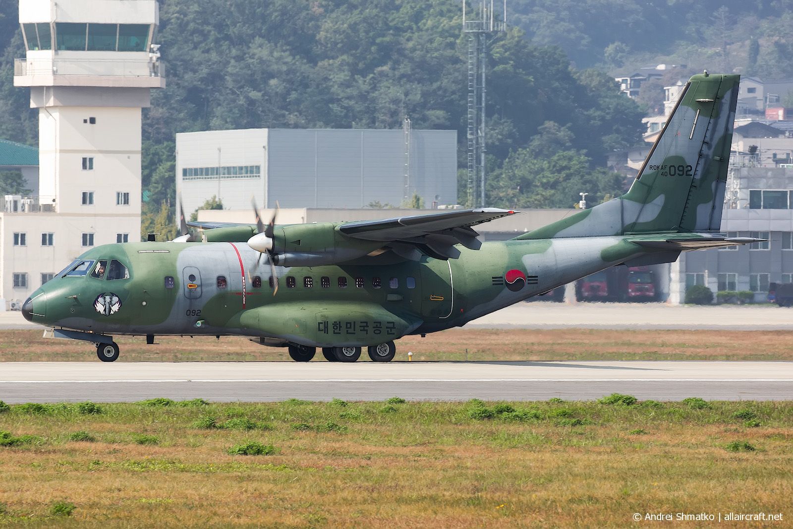40-092 (C-092) CASA CN-235M-100