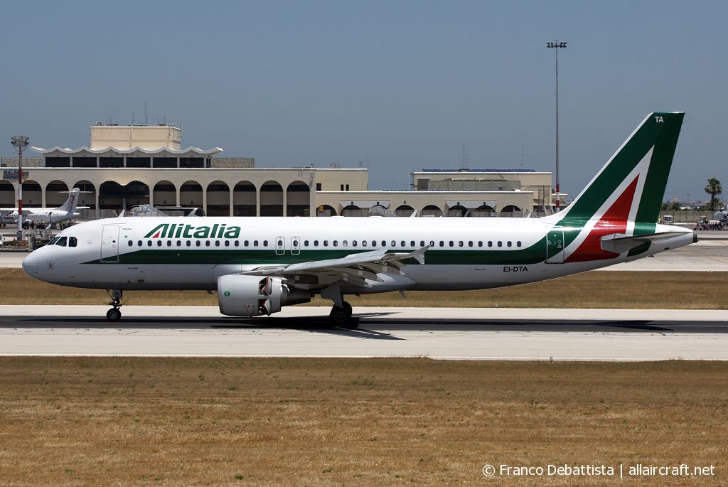 EI-DTA (3732) 2008 Airbus A320-216