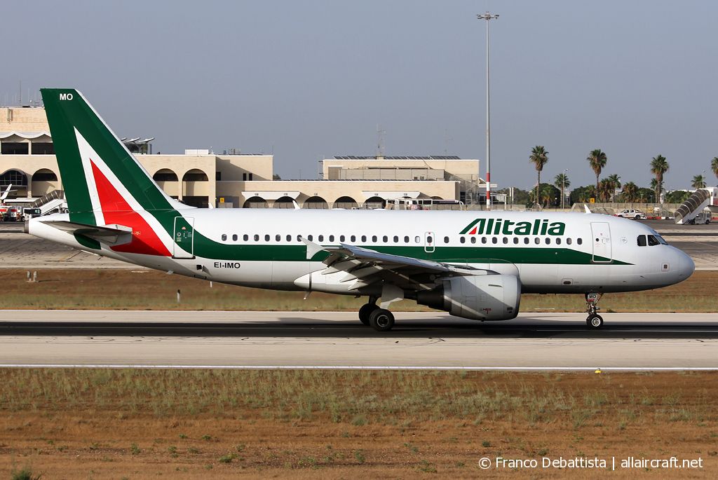 EI-IMO (1770) 2002 Airbus A319-112