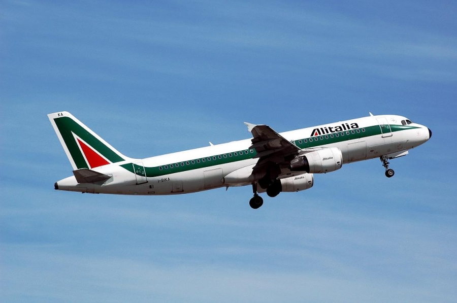 I-BIKA · Airbus A320-214 · (LIS / LPPT)
