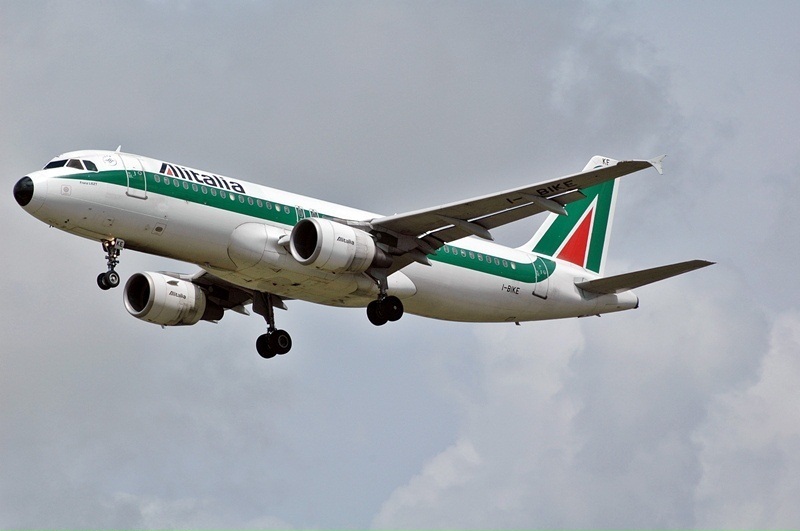 I-BIKE (999) 1999 Airbus A320-214